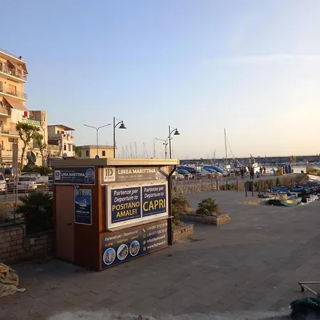 La Via Del Mare Bed & Breakfast