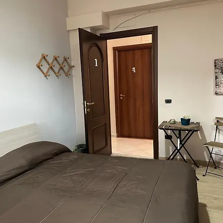 Bed & Breakfast La Via Del Mare 2*