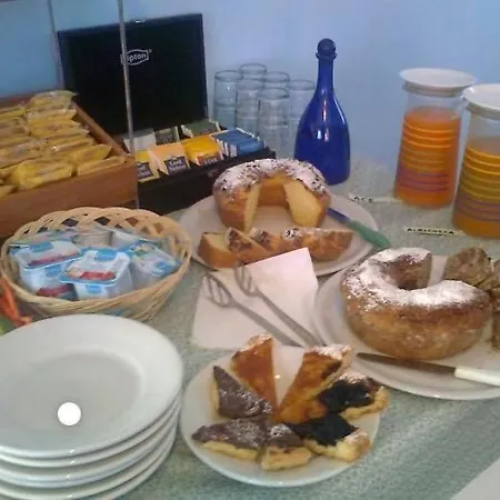 La Via Del Mare Bed & Breakfast