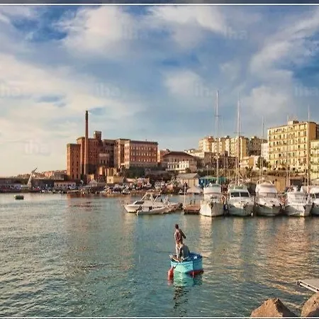 Bed & Breakfast La Via Del Mare 2*